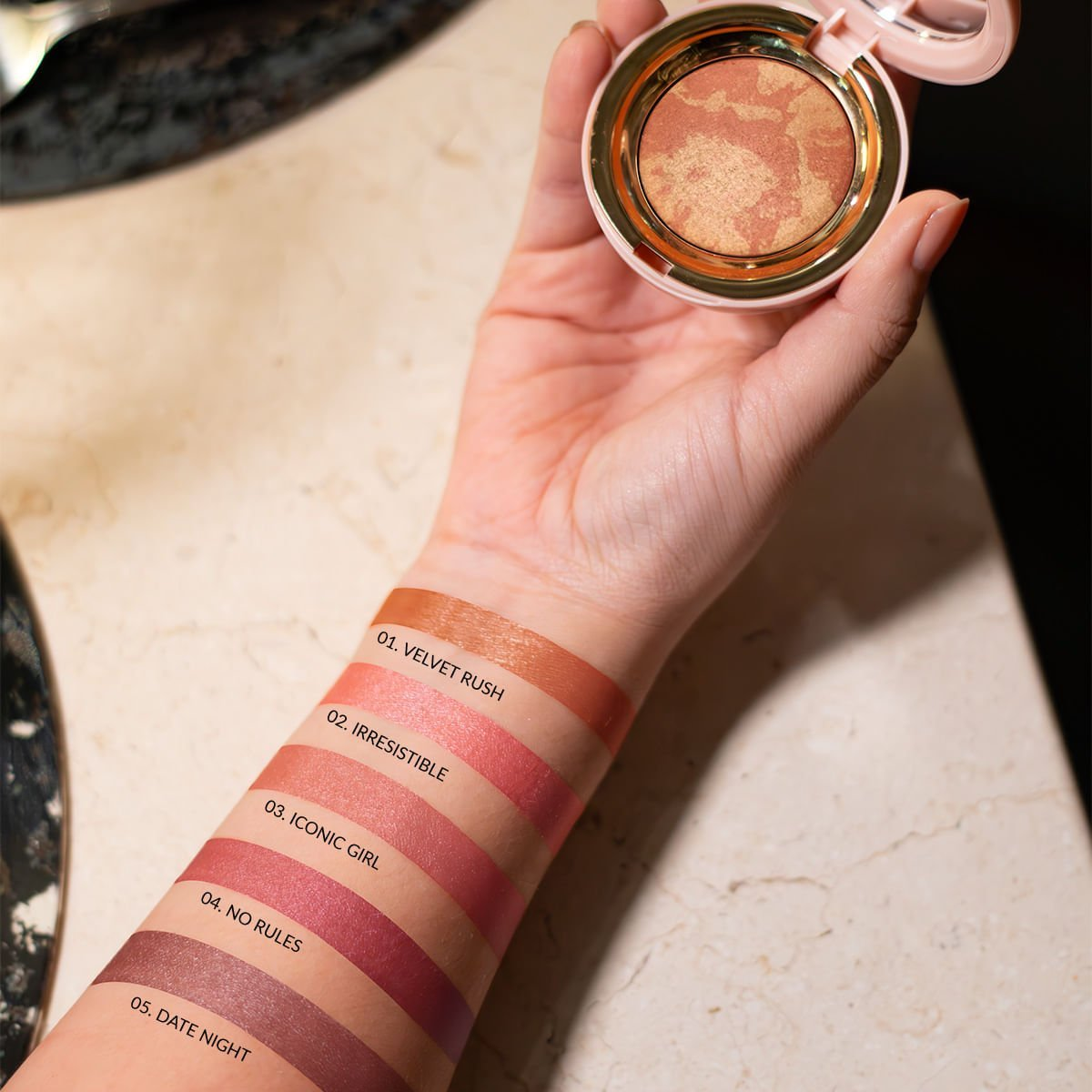 Rubor Compacto Velvet Glam 05Date Night Samy - Image 3