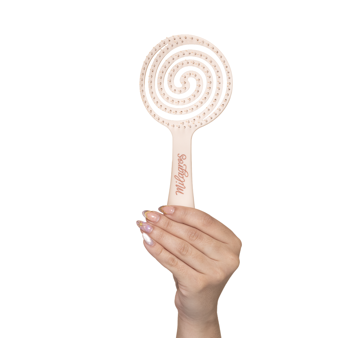 Cepillo Anti Enredo Y Masajeador Capilar 2 En 1 Beige Milagros