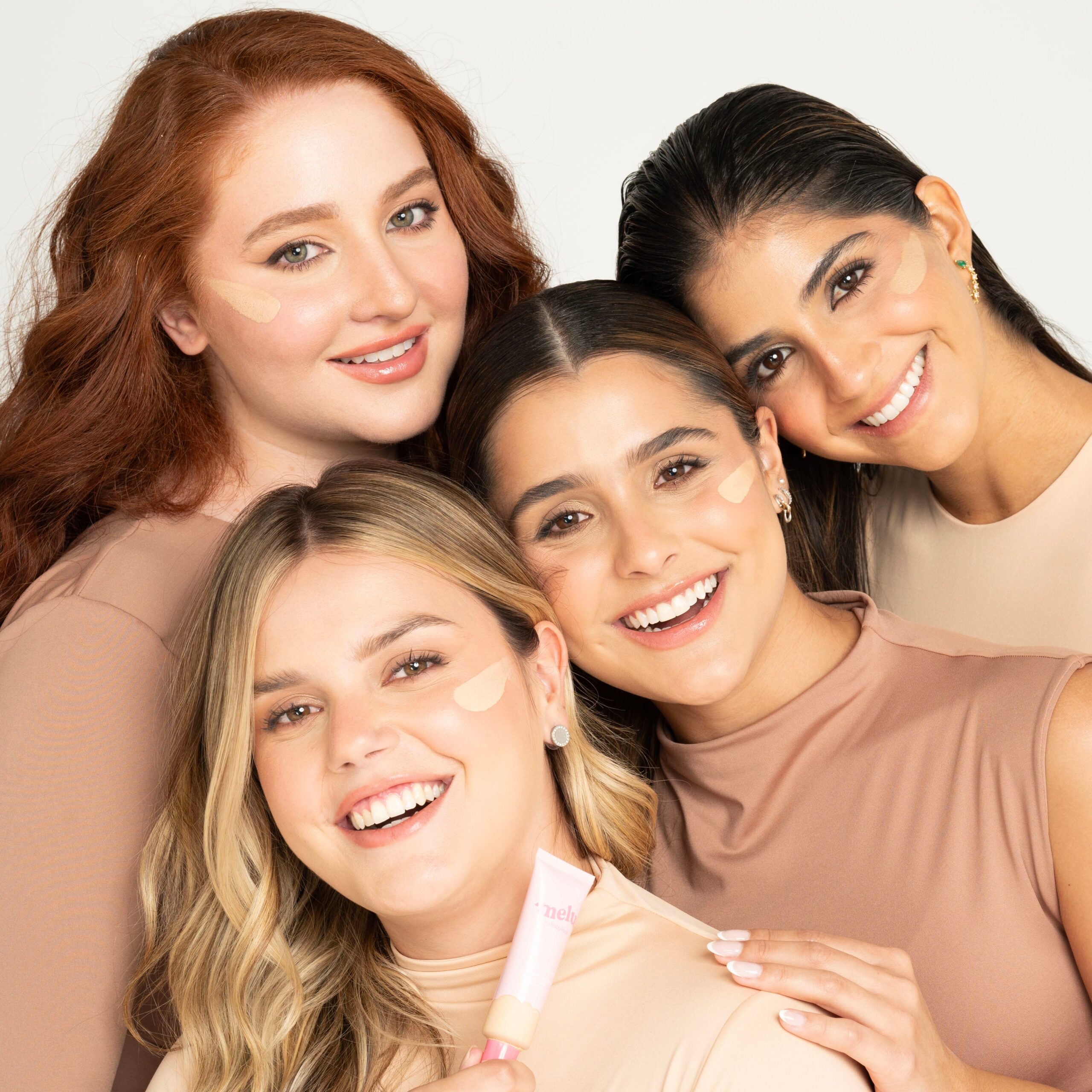 Base Líquida Acabado Natural Larga Duracion 8055 Amendoim
#3 - Image 4