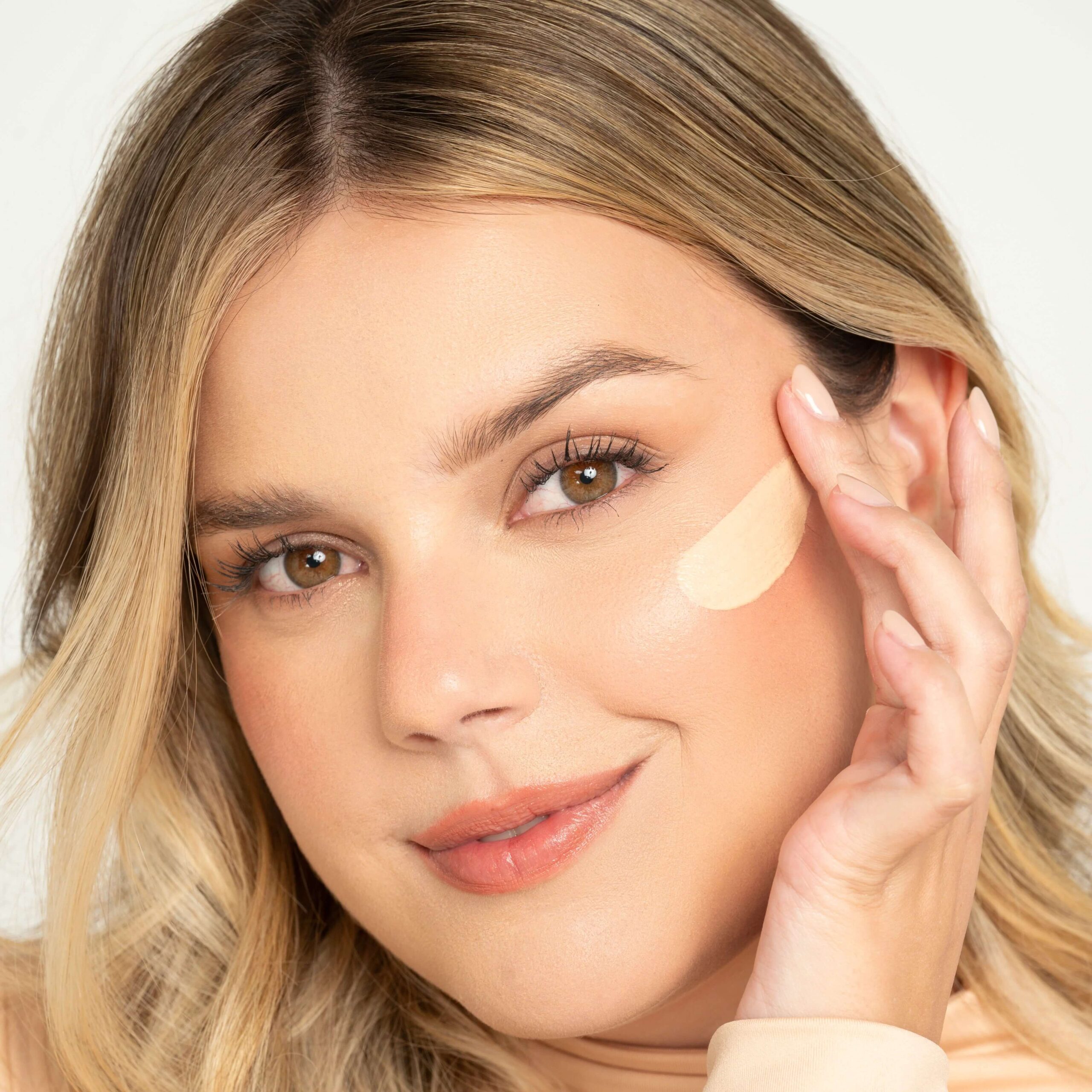 Base Líquida Acabado Natural Larga Duracion 8055 Amendoim
#3 - Image 7