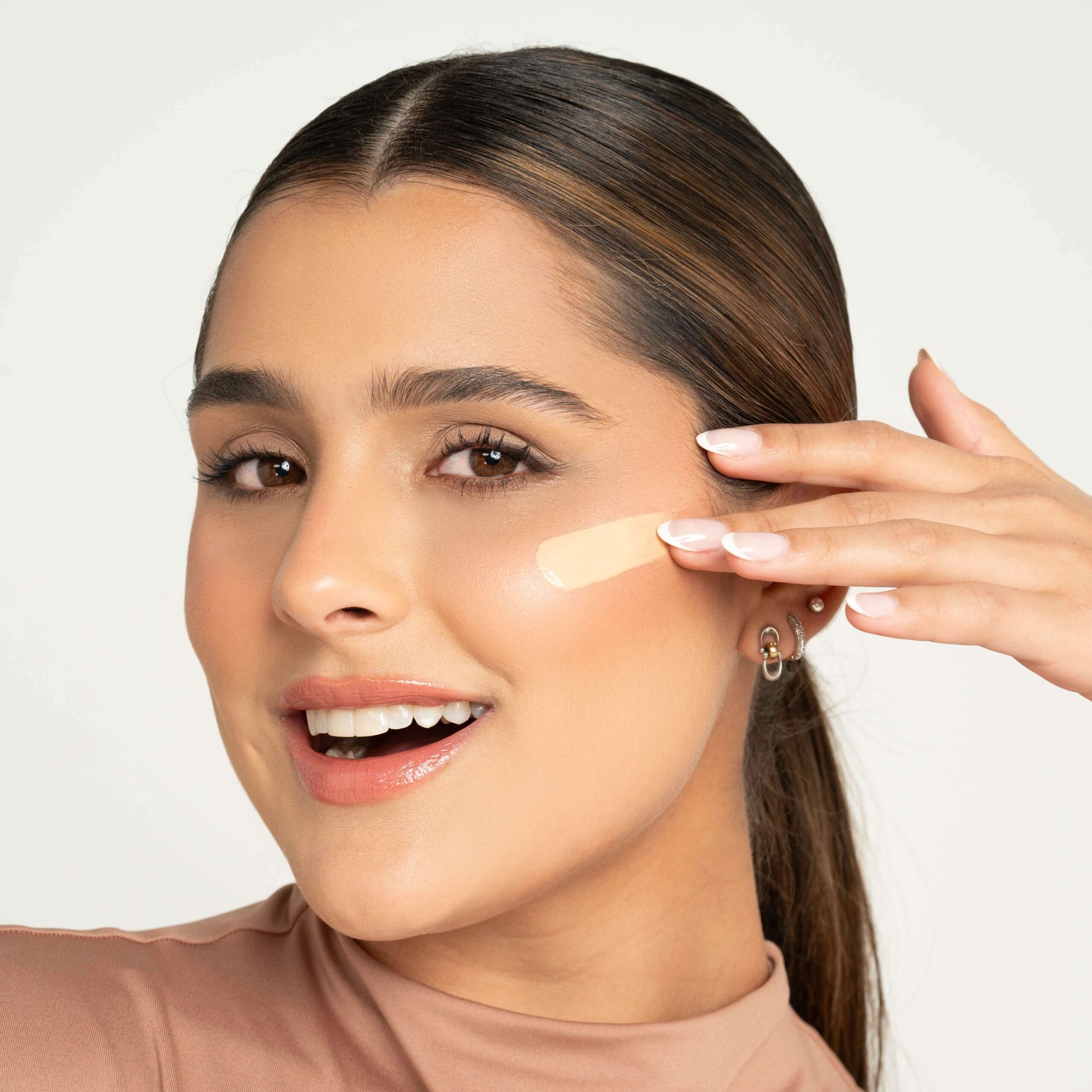 Base Líquida Acabado Natural Larga Duracion 8055 Amendoim
#3 - Image 8